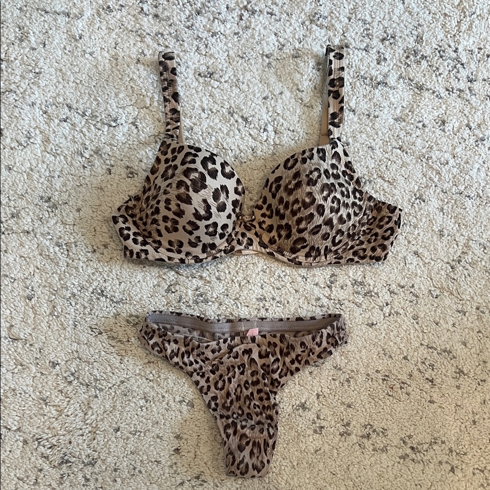 Victoria’s Secret Leopard Print Bra and Panty Set 34C bra and S thong